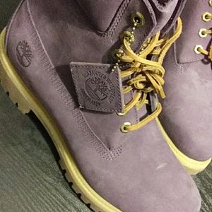 Men Timberland boot(9 unworn)